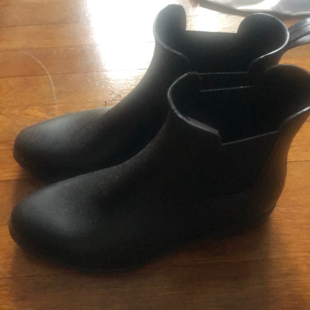 Rain boots